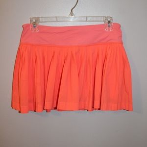 Lululemon pleated skirt - size 6